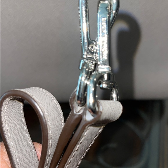 Michael Kors Grey Selma Satchel - Picture 9 of 15